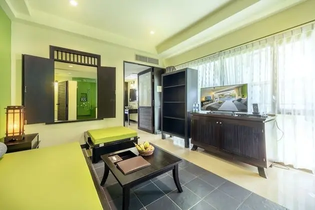 Gold Suite