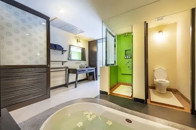 Gold Suite