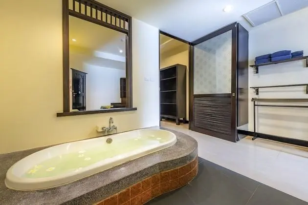 Gold Suite