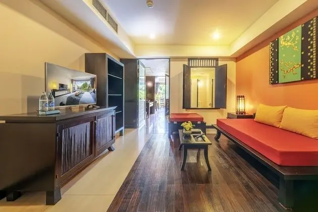 Silver Suite