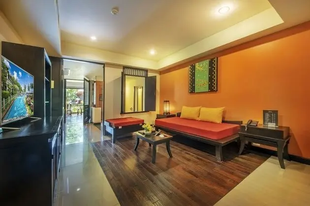 Silver Suite