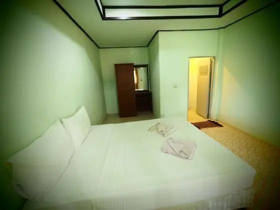 Standard Fan Room
