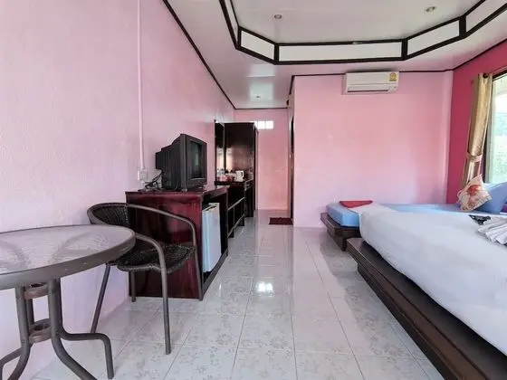 Deluxe Tek Büyük veya İki Ayrı Yataklı Oda