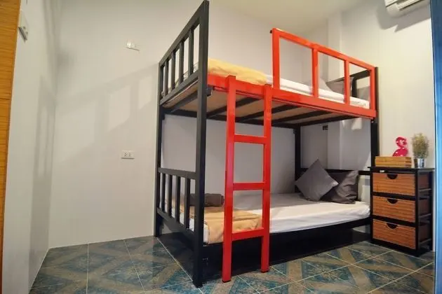 Mixed Dormitory - 4 Bunk Bed