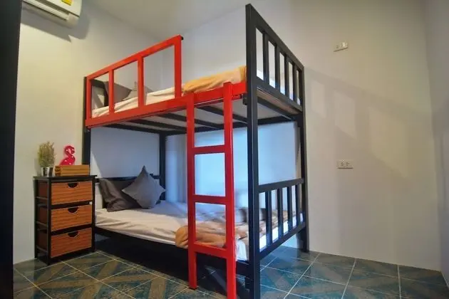Mixed Dormitory - 4 Bunk Bed