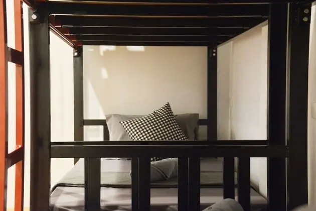 Mixed Dormitory - 6 Bunk Bed