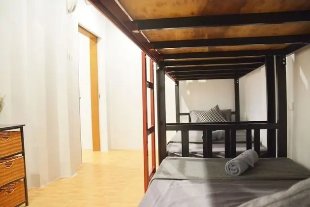Mixed Dormitory - 6 Bunk Bed