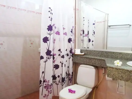 Deluxe Tek Büyük veya İki Ayrı Yataklı Oda, Bahçe Manzaralı