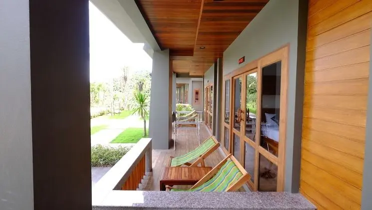 Deluxe Cabana