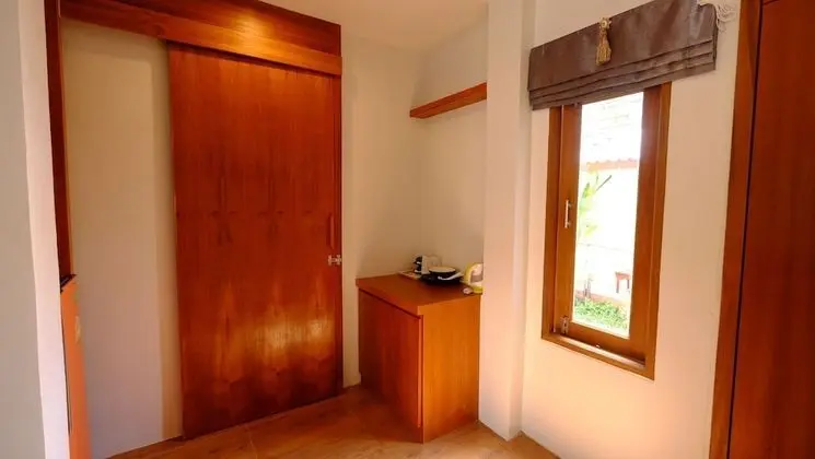 Deluxe Cabana