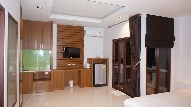Deluxe Tek Büyük Yataklı Oda, Bahçe Manzaralı