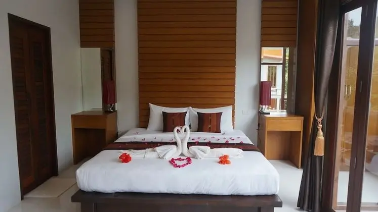Deluxe Tek Büyük Yataklı Oda, Bahçe Manzaralı