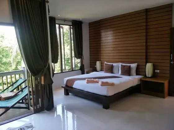Deluxe Tek Büyük Yataklı Oda, Bahçe Manzaralı
