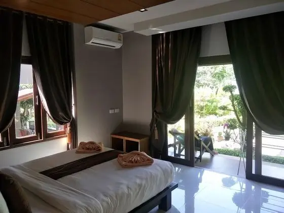 Deluxe Tek Büyük Yataklı Oda, Bahçe Manzaralı