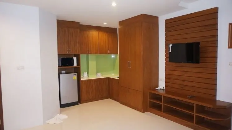 Deluxe Tek Büyük Yataklı Oda, Bahçe Manzaralı
