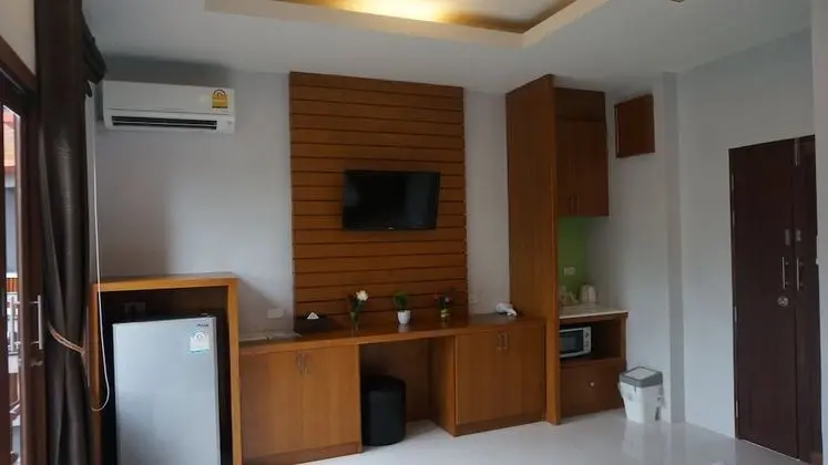 Deluxe Tek Büyük Yataklı Oda, Bahçe Manzaralı