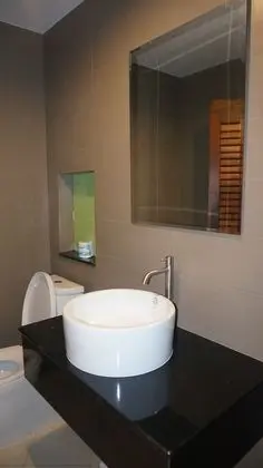 Deluxe Tek Büyük Yataklı Oda, Bahçe Manzaralı