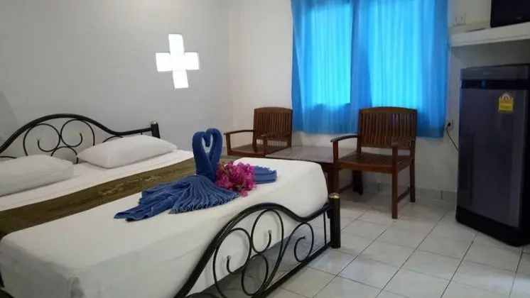 Bungalov, Havuz Kenarı