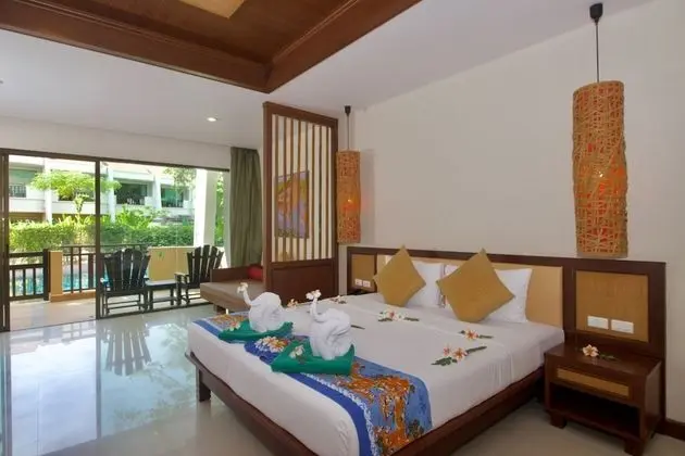Deluxe Room, 1 Bedroom, Pool Access, Resort View
