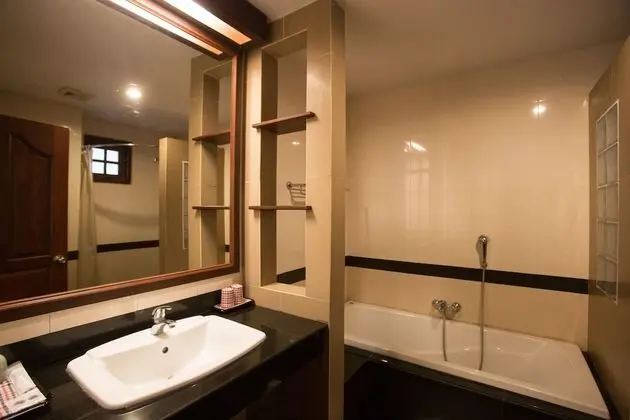 Deluxe Room, 1 Bedroom, Pool Access, Resort View