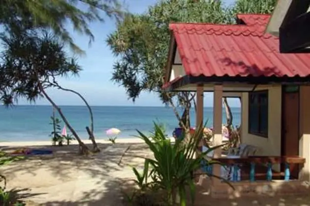 Beach Front Aircon (Beach Side)