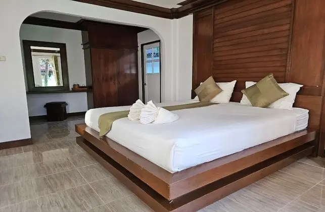 Deluxe Beachside