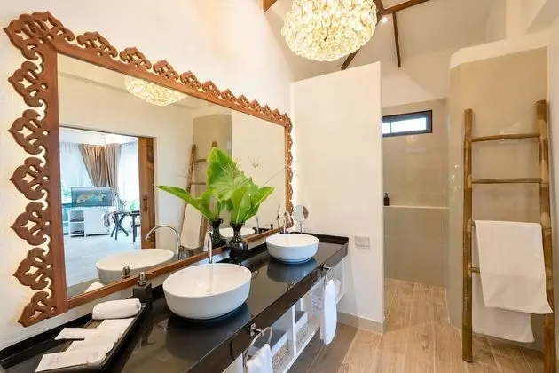 Luxury Oda, 1 En Büyük (King) Boy Yatak, Teras, Kısmi Deniz Manzaralı