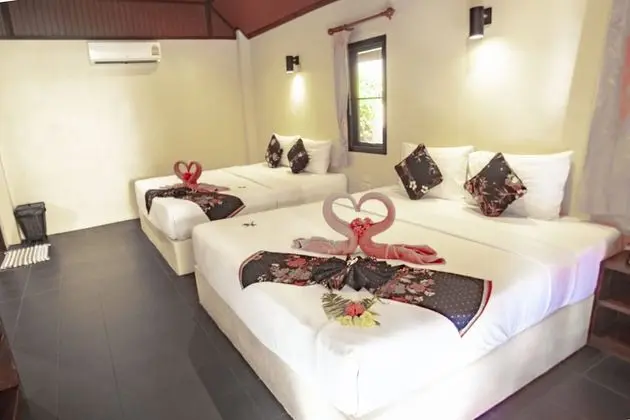 Family Bungalov, 2 Çift Kişilik Yatak (with Air Condition)