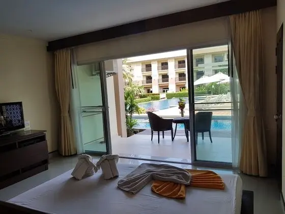 Pool Access Room