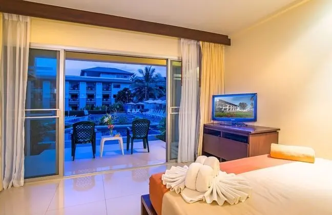 Pool Access Room