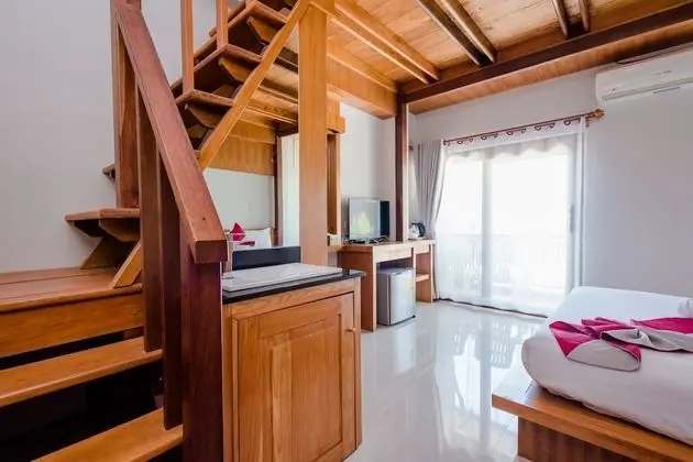 Deluxe Üç Kişilik Oda