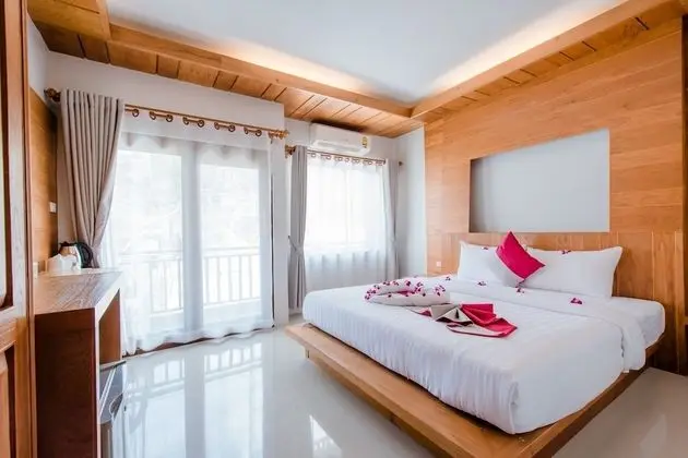 Deluxe Üç Kişilik Oda