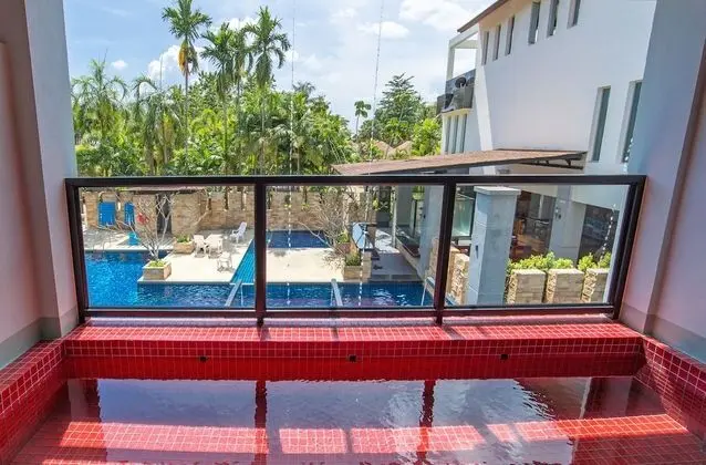 Family Plunge Pool