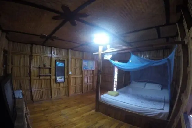 Basic Cottage with Fan