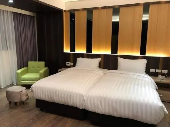 Deluxe Tek Büyük Yataklı Oda