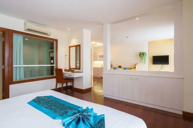 Deluxe Superior Suite