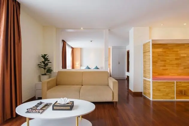 Deluxe Superior Suite