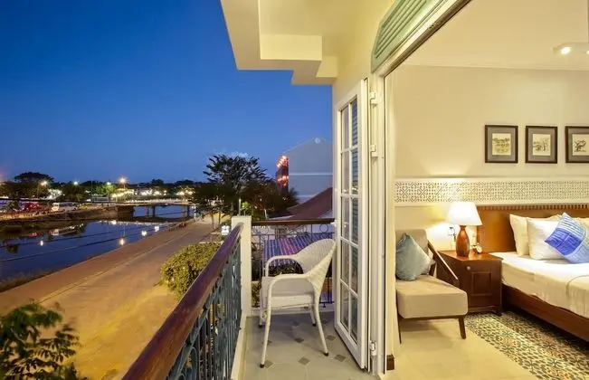 Deluxe Oda, Balkon, Nehir Manzaralı (Superb)