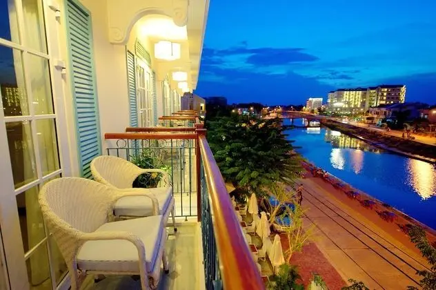 Deluxe Oda, Balkon, Nehir Manzaralı (Superb)