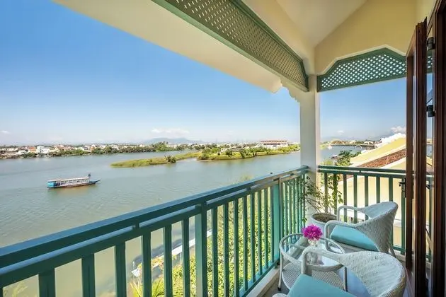 Deluxe Oda, Balkon, Nehir Manzaralı