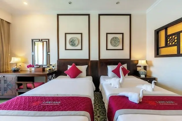 Deluxe Oda, Balkon, Nehir Manzaralı