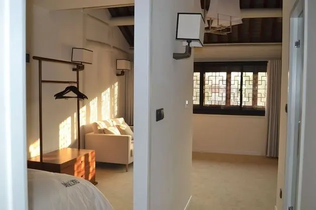 Exclusive Tek Büyük Yataklı Oda