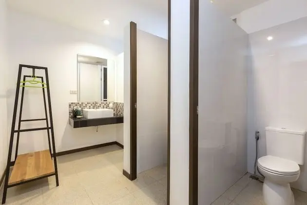 Deluxe Suite (2 Adults and 1 Child under 6 years old sleeping for free in existing beds)