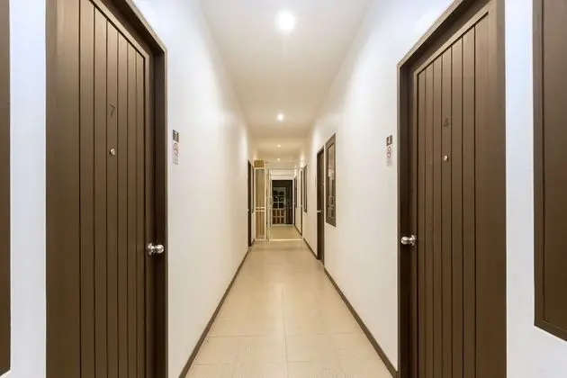 Deluxe Triple Suite (3 adults and 1 child under 6 years old sleeping for free in existing beds)