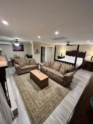 Luxury Oda, 1 En Büyük (King) Boy Yatak