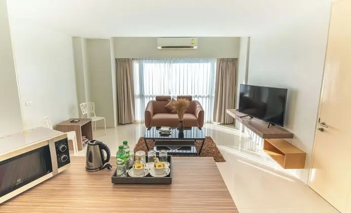 Luxury Two-Bedroom Apartment