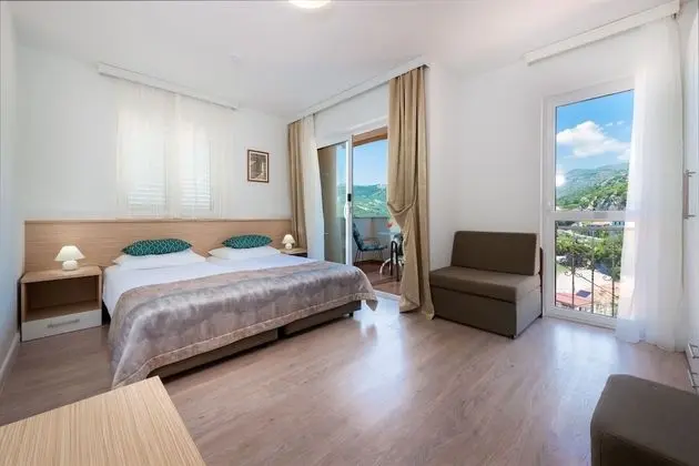 İki Ayrı Yataklı Oda, Balkon, Deniz Manzaralı