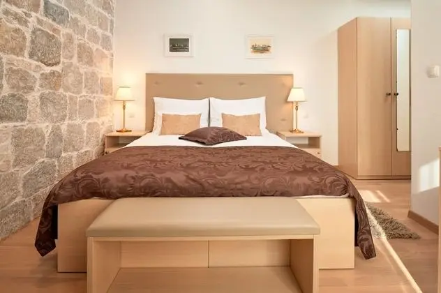 Standard Tek Büyük veya İki Ayrı Yataklı Oda, Avlu Manzaralı
