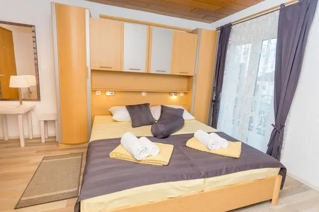 Üç Kişilik Oda, Balkon, Deniz Manzaralı
