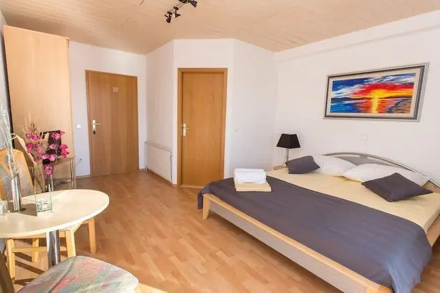 Üç Kişilik Oda, Balkon, Deniz Manzaralı